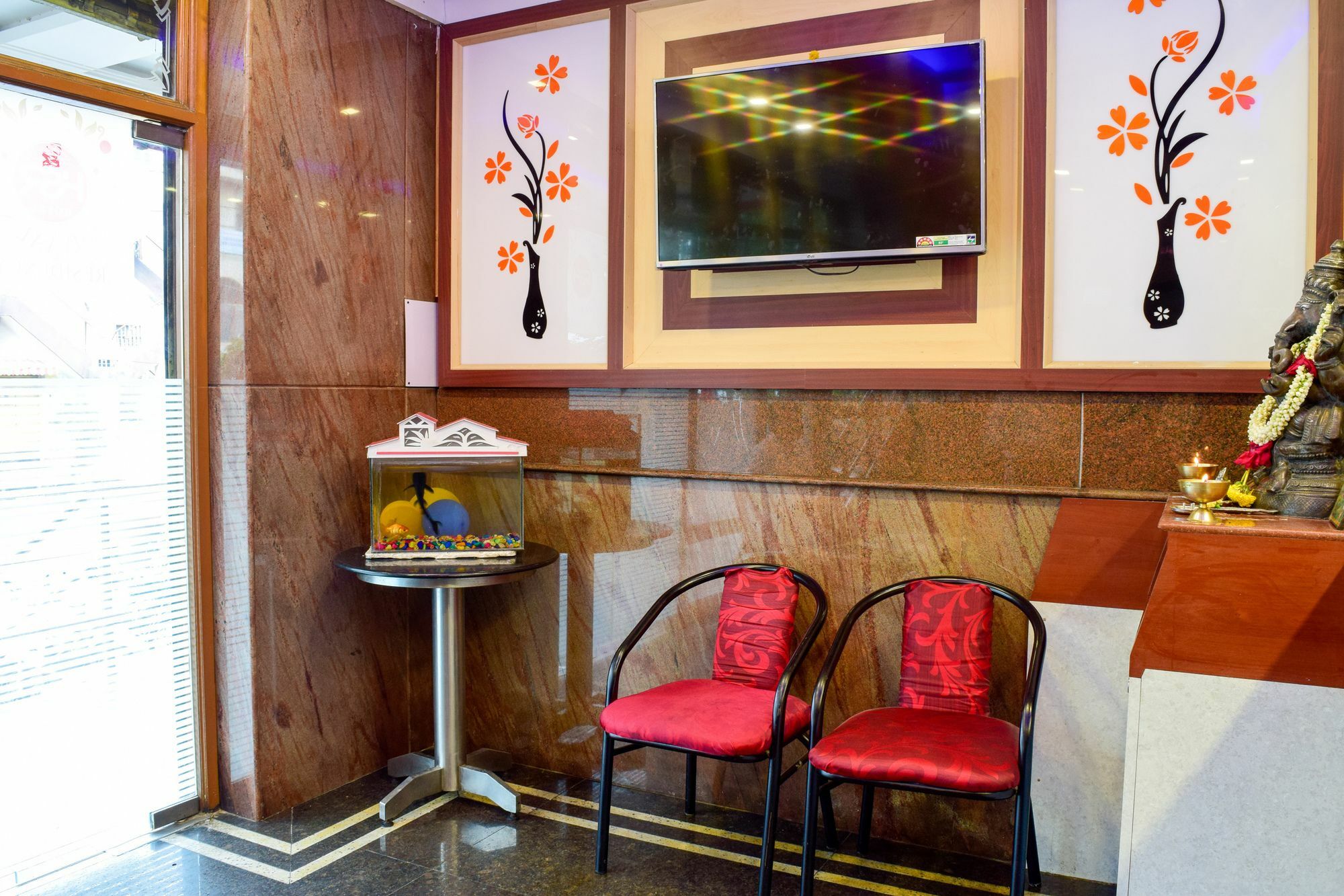 Fabhotel Shivaals Residency - Rajajinagar Bangalore Exterior foto